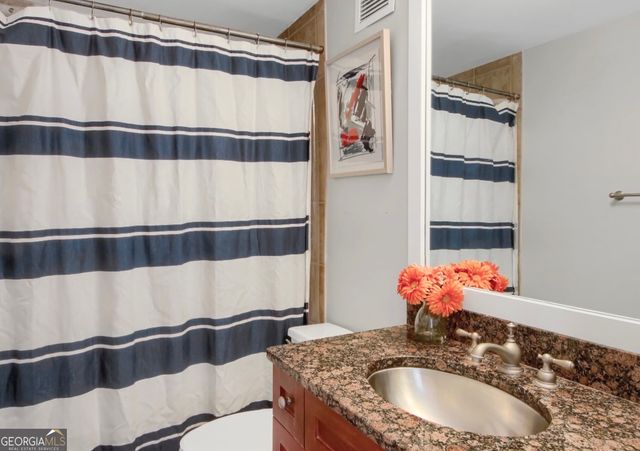 2479 Peachtree Road NE, Atlanta, GA 30305