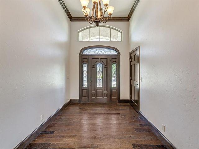 12325 Carriage Way, Oklahoma City, OK 73142