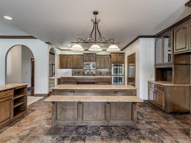 12325 Carriage Way, Oklahoma City, OK 73142