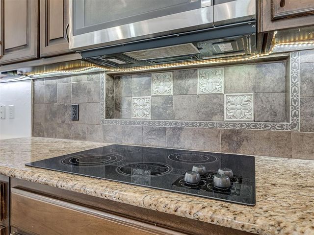 12325 Carriage Way, Oklahoma City, OK 73142