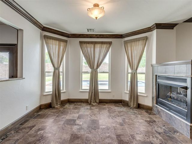 12325 Carriage Way, Oklahoma City, OK 73142