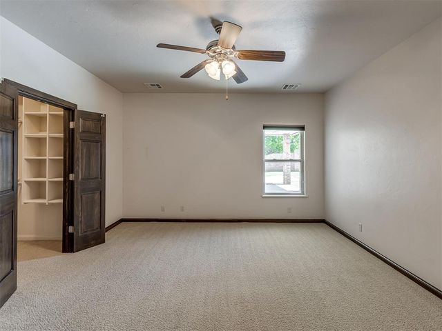 12325 Carriage Way, Oklahoma City, OK 73142
