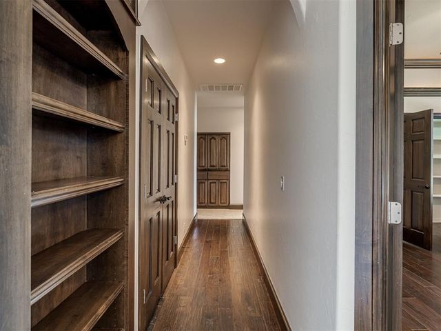 12325 Carriage Way, Oklahoma City, OK 73142