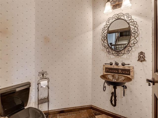 12325 Carriage Way, Oklahoma City, OK 73142