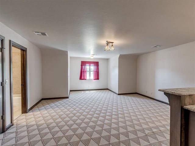 12325 Carriage Way, Oklahoma City, OK 73142