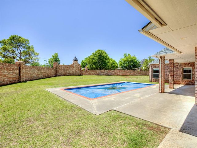 12325 Carriage Way, Oklahoma City, OK 73142