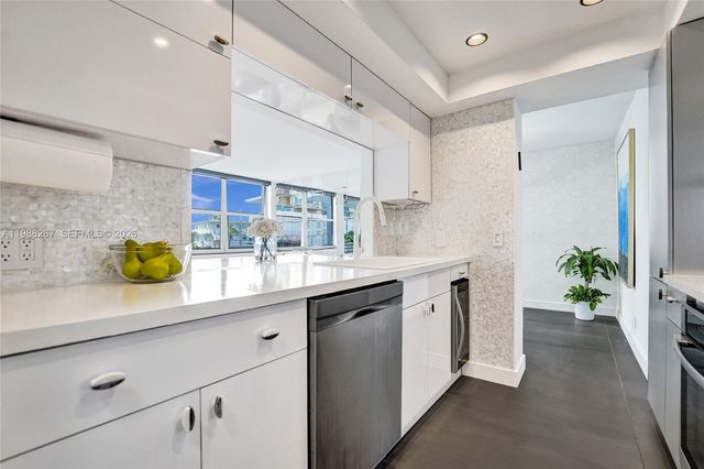 430 Golden Isles Dr 201, Hallandale Beach, FL 33009