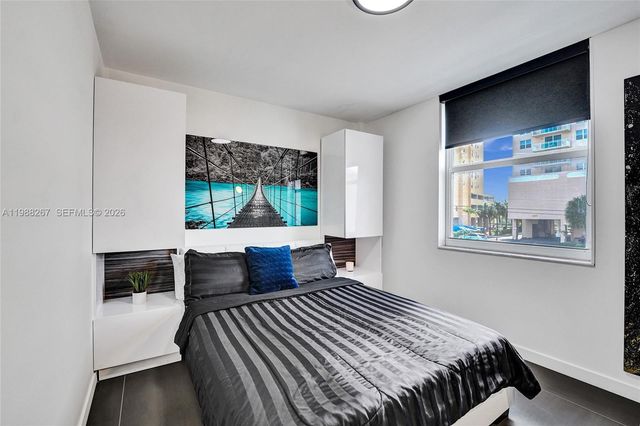 430 Golden Isles Dr 201, Hallandale Beach, FL 33009