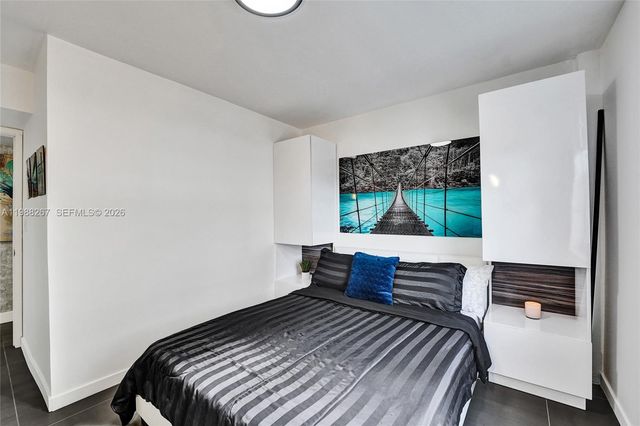 430 Golden Isles Dr 201, Hallandale Beach, FL 33009