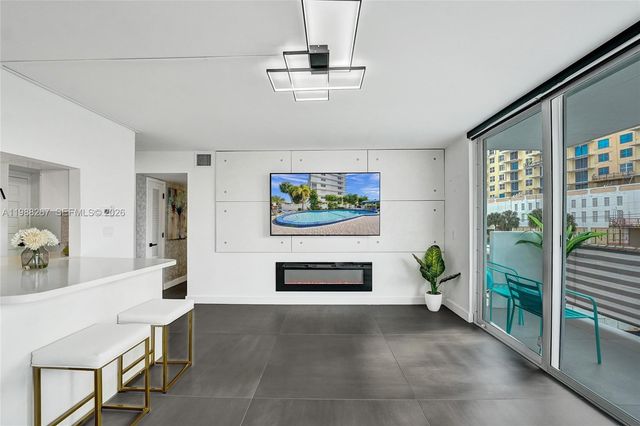 430 Golden Isles Dr 201, Hallandale Beach, FL 33009