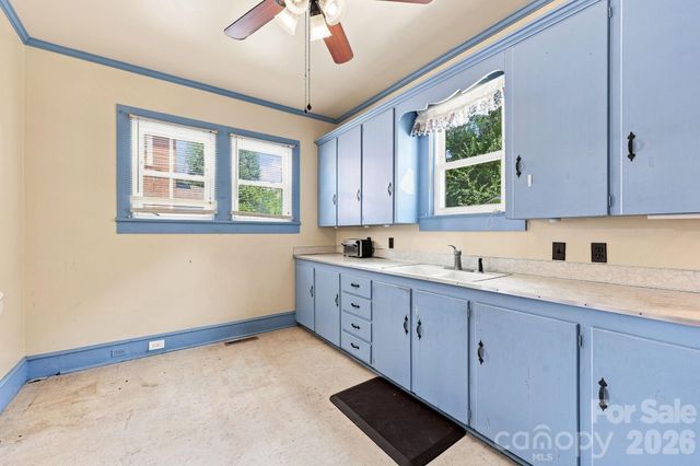 313 S Ridge Avenue, Kannapolis, NC 28083