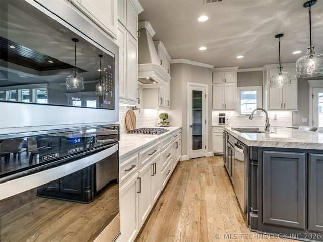 16401 S 1st West Avenue, Glenpool, OK 74033