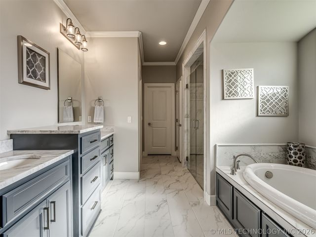 16401 S 1st West Avenue, Glenpool, OK 74033