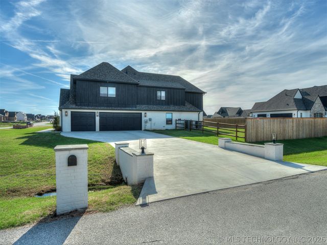 16401 S 1st West Avenue, Glenpool, OK 74033