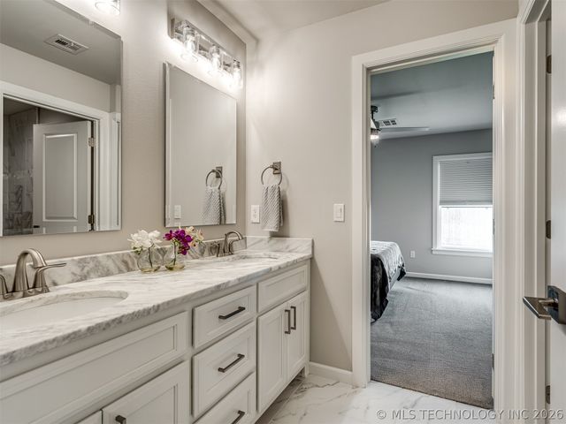16401 S 1st West Avenue, Glenpool, OK 74033