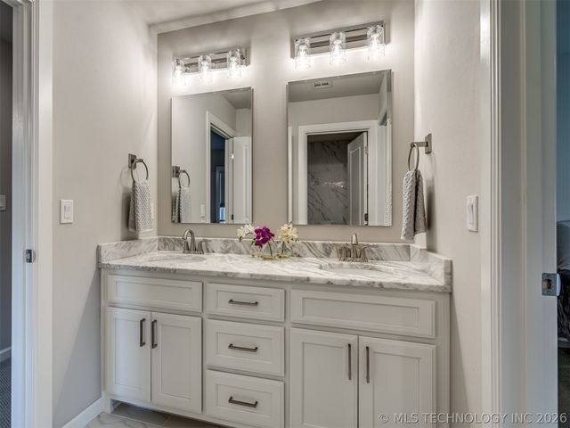 16401 S 1st West Avenue, Glenpool, OK 74033