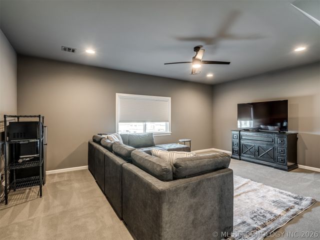 16401 S 1st West Avenue, Glenpool, OK 74033