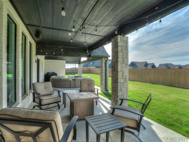 16401 S 1st West Avenue, Glenpool, OK 74033