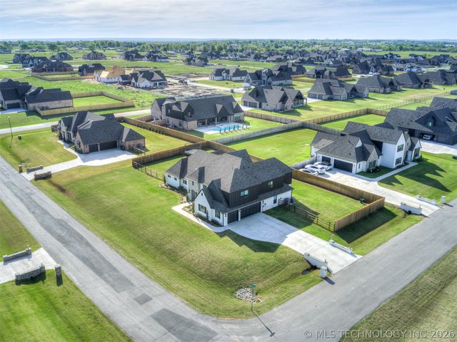 16401 S 1st West Avenue, Glenpool, OK 74033
