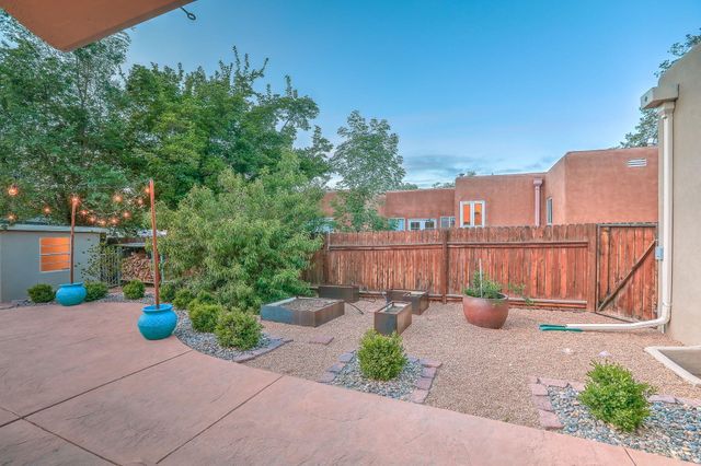 415 Amherst Drive SE, Albuquerque, NM 87106