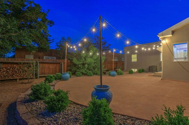 415 Amherst Drive SE, Albuquerque, NM 87106