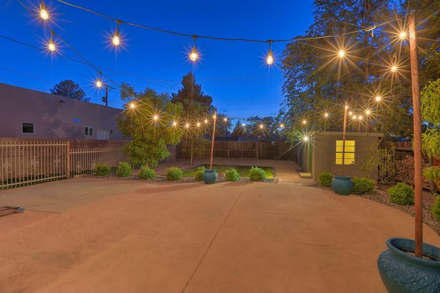 415 Amherst Drive SE, Albuquerque, NM 87106