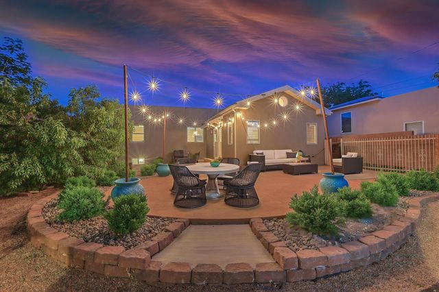 415 Amherst Drive SE, Albuquerque, NM 87106