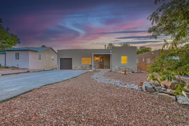 415 Amherst Drive SE, Albuquerque, NM 87106