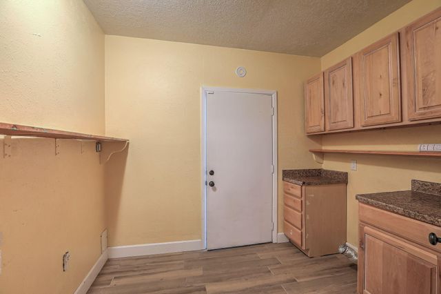 415 Amherst Drive SE, Albuquerque, NM 87106