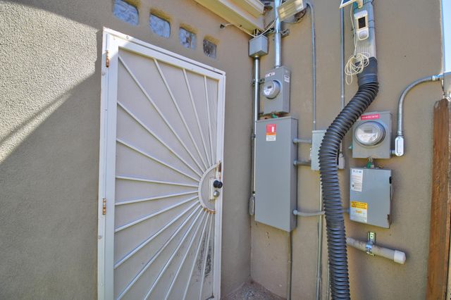 415 Amherst Drive SE, Albuquerque, NM 87106