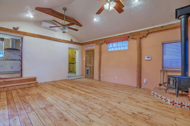 415 Amherst Drive SE, Albuquerque, NM 87106