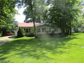 888 Long Shadow Lane, Roaming Shores, OH 44085