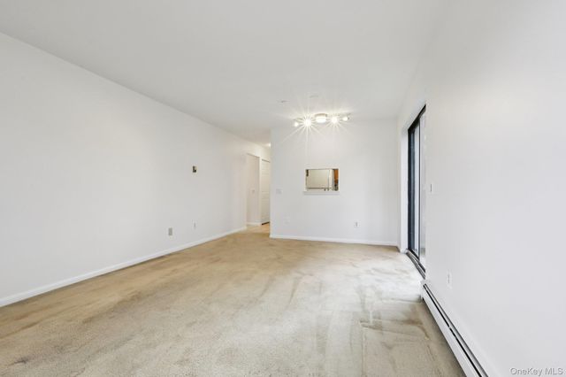 24 Carhart Avenue 210, White Plains, NY 10605