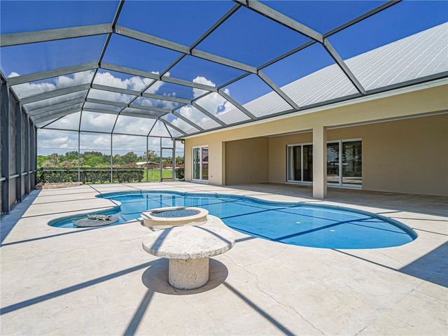 6655 Carson Trail Drive, Vero Beach, FL 32967