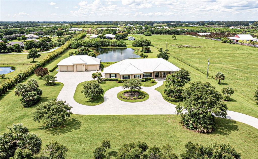 6655 Carson Trail Drive, Vero Beach, FL 32967