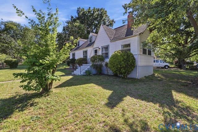 3200 Manorcrest Rd, Richmond, VA 23234