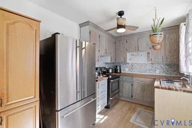 3200 Manorcrest Rd, Richmond, VA 23234