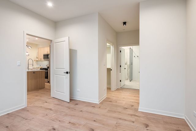 8041 W Belmont Avenue 202, River Grove, IL 60171