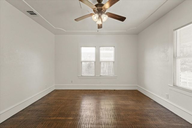 929 S Rosemont Avenue, Dallas, TX 75208