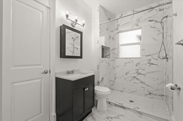 929 S Rosemont Avenue, Dallas, TX 75208
