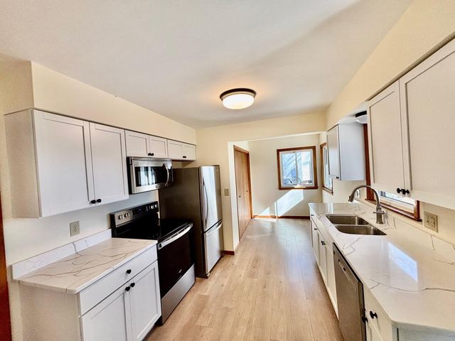 130 17th Avenue N, South Saint Paul, MN 55075