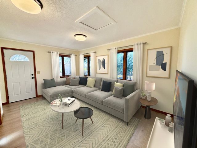 130 17th Avenue N, South Saint Paul, MN 55075