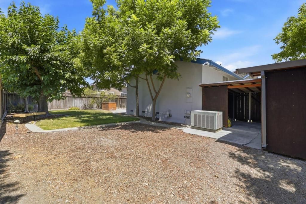 Image 37 of property listing at 5897 Erskine Court, San Jose, CA 95123