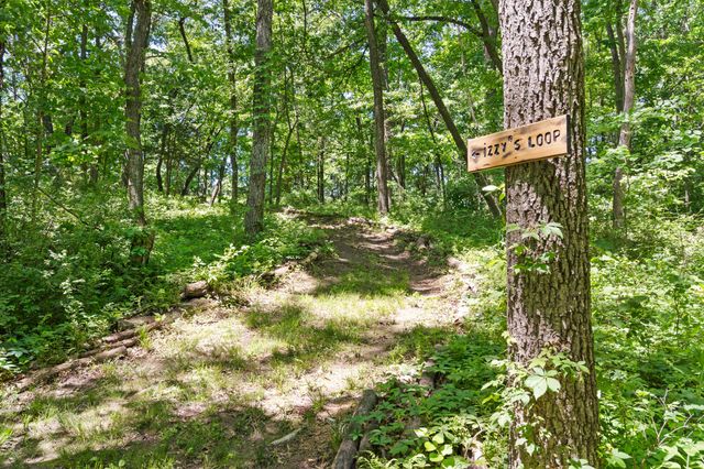 4700 E DEER NOLL RD, Columbia, MO 65201