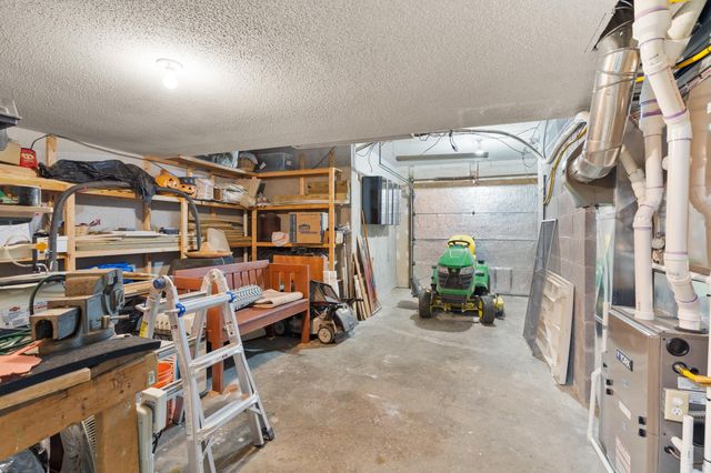 4700 E DEER NOLL RD, Columbia, MO 65201