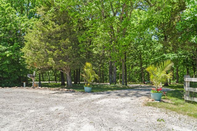 4700 E DEER NOLL RD, Columbia, MO 65201