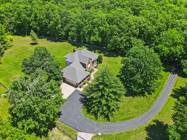 4700 E DEER NOLL RD, Columbia, MO 65201