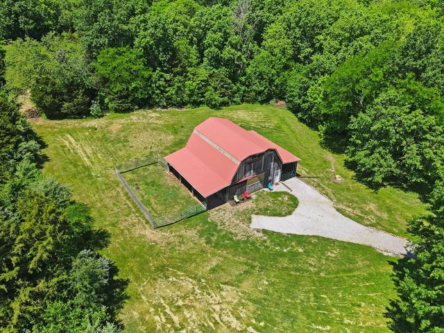4700 E DEER NOLL RD, Columbia, MO 65201