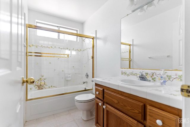 14412 Culiacan Avenue, Bakersfield, CA 93314