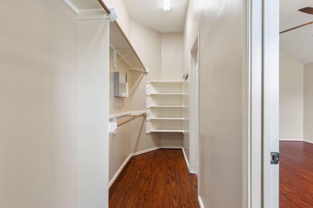 10015 Elm Knoll Trail, Houston, TX 77064